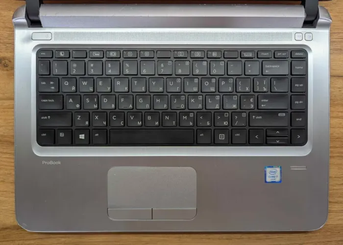 Ультрабук HP ProBook 440 G3 / 14" (1920x1080) IPS / Intel Core i7-6500U (2 (4) ядра по 2.5 - 3.1 GHz) / 8 GB DDR4 / 240 GB SSD / Intel HD Graphics 520 / WebCam / Fingerprint / Windows 10 б/в - зображення 3