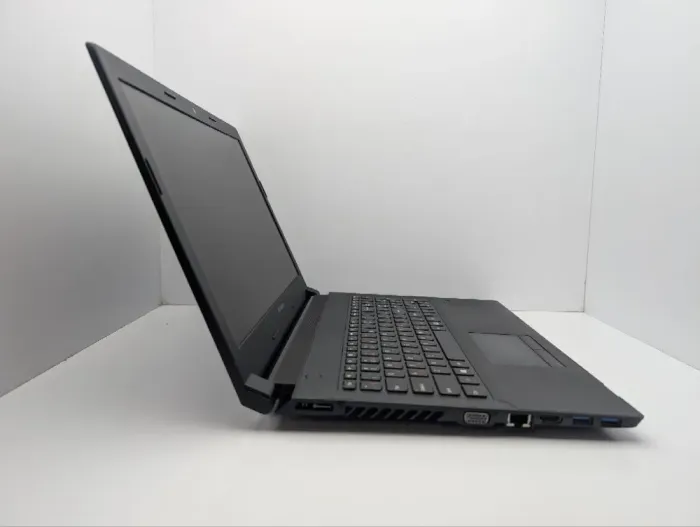 Ноутбук Lenovo B50-70 / 15.6" (1366x768) TN / Intel Pentium 3558U (2 ядра по 1.7 GHz) / 8 GB DDR3 / 120 GB SSD / Intel HD Graphics / WebCam / DVD-ROM б/в - зображення 4