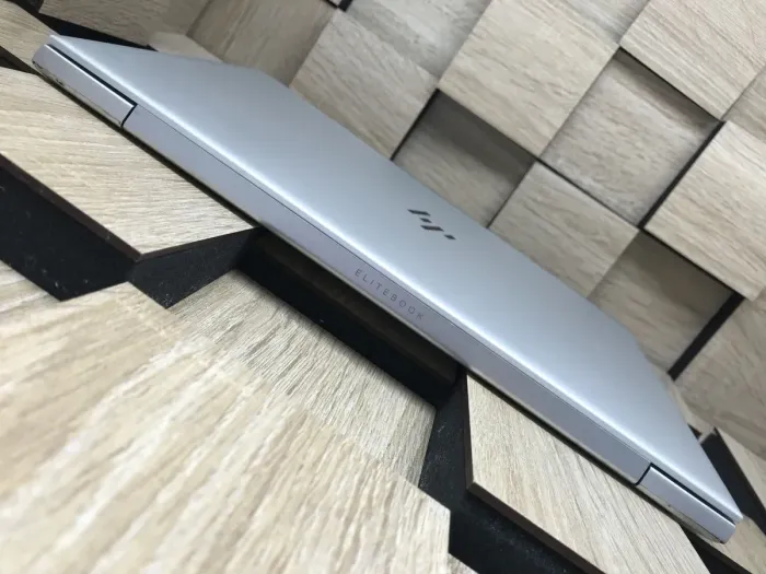 Ультрабук Б-клас HP EliteBook 840 G5 / 14" (1920x1080) IPS Touch / Intel Core i7-8650U (4 (8) ядра по 1.9 - 4.2 GHz) / 8 GB DDR4 / 256 GB SSD M.2 / Intel UHD Graphics 620 / WebCam / HDMI б/в - зображення 7