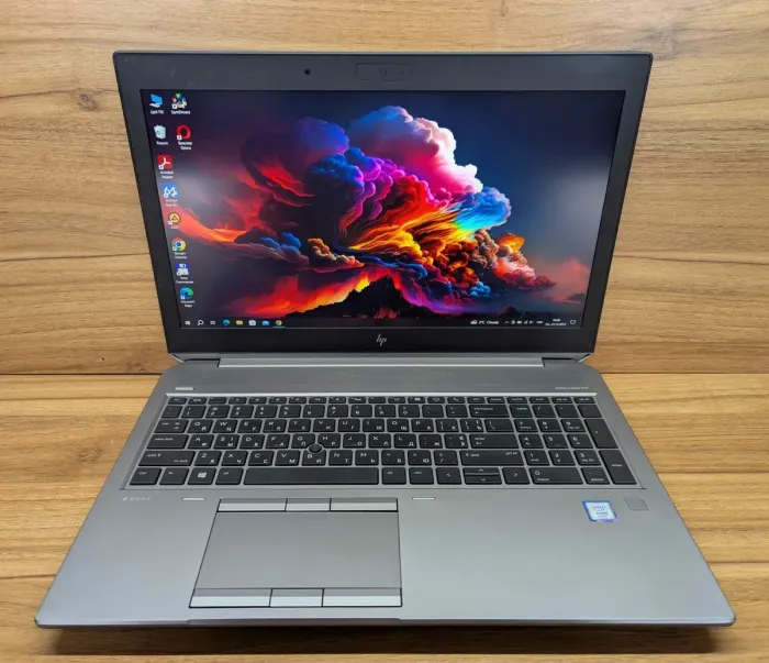 Мобільна робоча станція HP zBook 15 G5 / 15.6" (1920x1080) IPS / Intel Xeon E-2176M (6 (12) ядер по 2.7 - 4.4 GHz) / 16 GB DDR4 / 512 GB SSD / nVidia Quadro P2000, 4 GB GDDR5, 128-bit / WebCam / TouchID / Windows 10 б/в - зображення 2