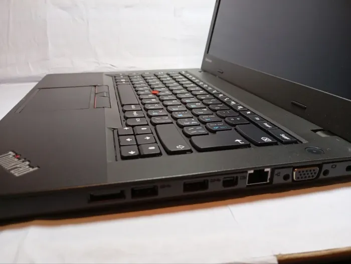 Ноутбук Б-клас Lenovo ThinkPad L450 / 14" (1920x1080) IPS / Intel Core i5-5300U (2 (4) ядра по 2.3 - 2.9 GHz) / 8 GB DDR3 / 120 GB SSD / Intel HD Graphics 5500 / WebCam б/в - зображення 6
