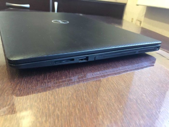 Ноутбук Dell Latitude 3590 / 15.6" (1920x1080) TN / Intel Core i5-8265U (4 (8) ядра по 1.6 - 3.9 GHz) / 16 GB DDR4 / 256 GB SSD / Intel UHD Graphics / WebCam б/в - зображення 5