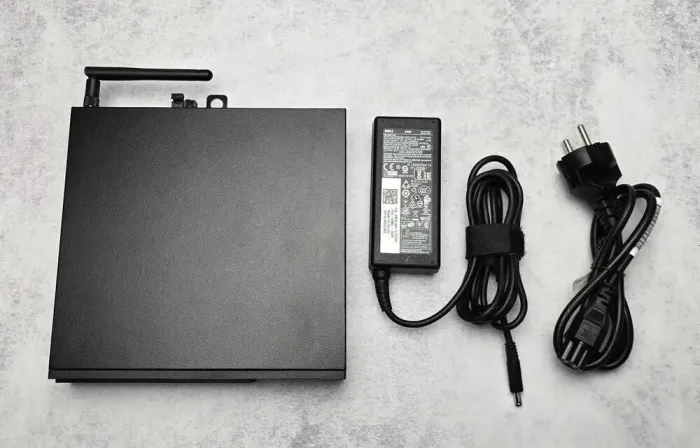 Неттоп Dell OptiPlex 3060 Micro USFF / Intel Core i5-8500T (6 ядра по 2.1 - 3.5 GHz) / 8 GB DDR4 / 256 GB SSD M.2 / Intel UHD Graphics 630 / Wi-Fi / Win 10 б/в - зображення 4