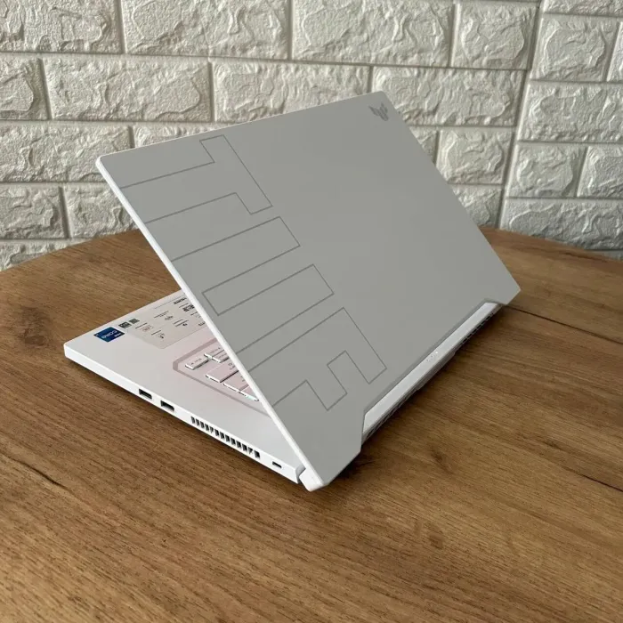 Ігровий ноутбук Asus TUF Dash F15 FX516PR White / 15.6" (1920x1080) IPS / Intel Core i7-11370H (4 (8) ядра по 3.0 - 4.8 GHz) / 16 GB DDR4 / 1000 GB SSD / nVidia GeForce RTX 3070, 8 GB GDDR6, 256-bit / WebCam б/в - зображення 6