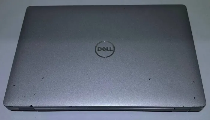 Мобільна робоча станція Б-клас Dell Precision 3551 / 15.6" (1920x1080) IPS / Intel Core i9-10885H (8 (16) ядер по 2.4 - 5.3 GHz) / 16 GB DDR4 / 256 GB SSD / nVidia Quadro P620, 4 GB GDDR5, 128-bit / WebCam / Win 11 б/в - зображення 3