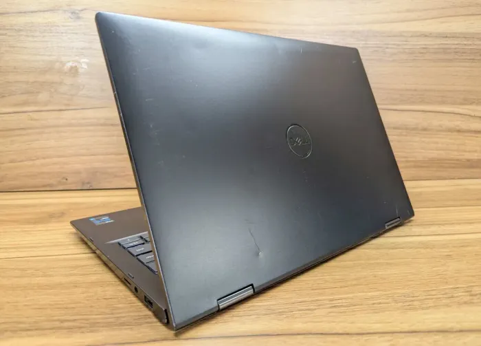 Ноутбук-трансформер Dell Inspiron 7306 2 in 1 / 13.3" (3840x2160) IPS Touch / Intel Core i7-1165G7 (4 (8) ядра по 2.8 - 4.7 GHz) / 16 GB DDR4 / 512 GB SSD / Intel Iris Xe Graphics / WebCam / Windows 10 б/в - зображення 8