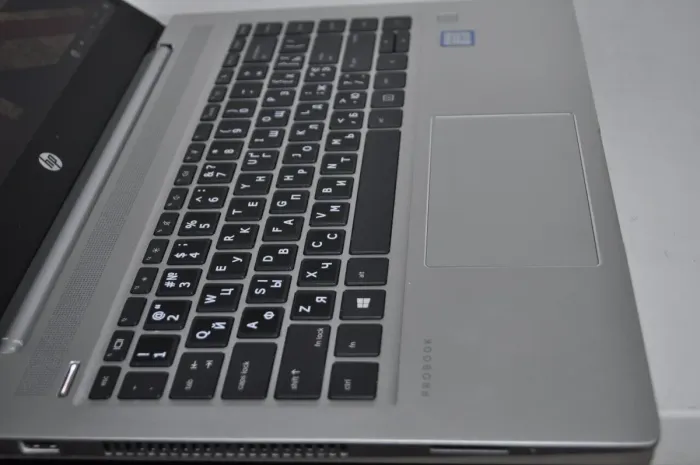 Ноутбук Б-клас HP ProBook 440 G6 / 14" (1920x1080) IPS / Intel Core i7-8565U (4 (8) ядра по 1.8 - 4.6 GHz) / 8 GB DDR4 / 480 GB SSD / Intel UHD Graphics 620 / WebCam / Windows 10 Pro б/в - зображення 7