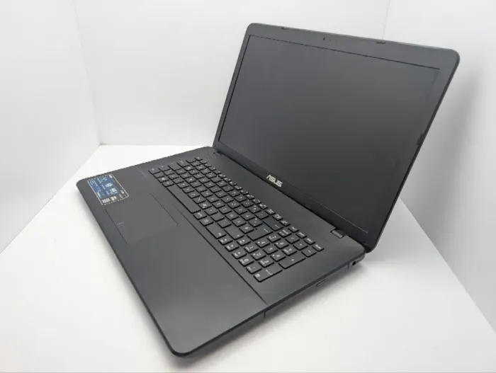 Ноутбук Asus R752M / 17.3" (1600x900) TN / Intel Pentium N3540 (4 ядра по 2.16 - 2.66 GHz) / 8 GB DDR3 / 240 GB SSD / Intel HD Graphics / WebCam / DVD-ROM б/в - зображення 7