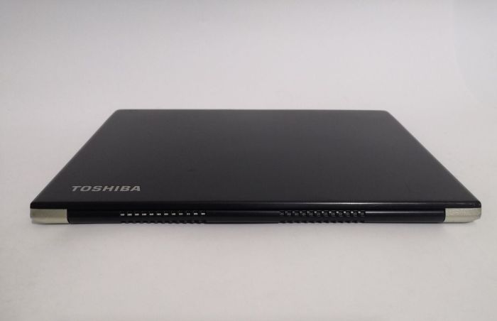 Ультрабук Toshiba Tecra X40-E / 14" (1920x1080) IPS Touch / Intel Core i5-8250U (4 (8) ядра по 1.6 - 3.4 GHz) / 8 GB DDR3 / 256 GB SSD / Intel UHD Graphics 620 / WebCam / Win 10 Pro б/в - зображення 7