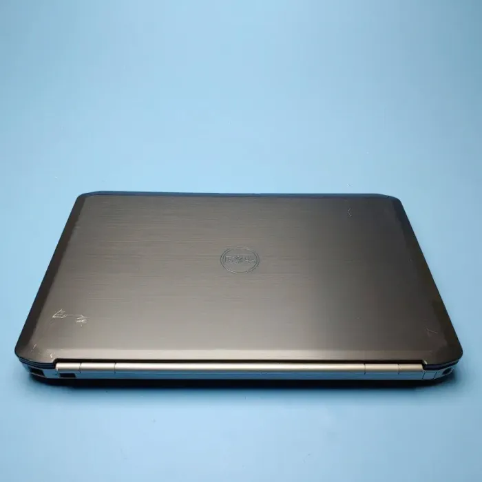 Ноутбук Б-клас Dell Latitude E5520 / 15.6" (1366x768) TN / Intel Core i5-2410M (2 (4) ядра по 2.3 - 2.9 GHz) / 8 GB DDR3 / 240 GB SSD / Intel HD Graphics 3000 / WebCam / DVD-ROM / Win 10 Pro б/в - зображення 3