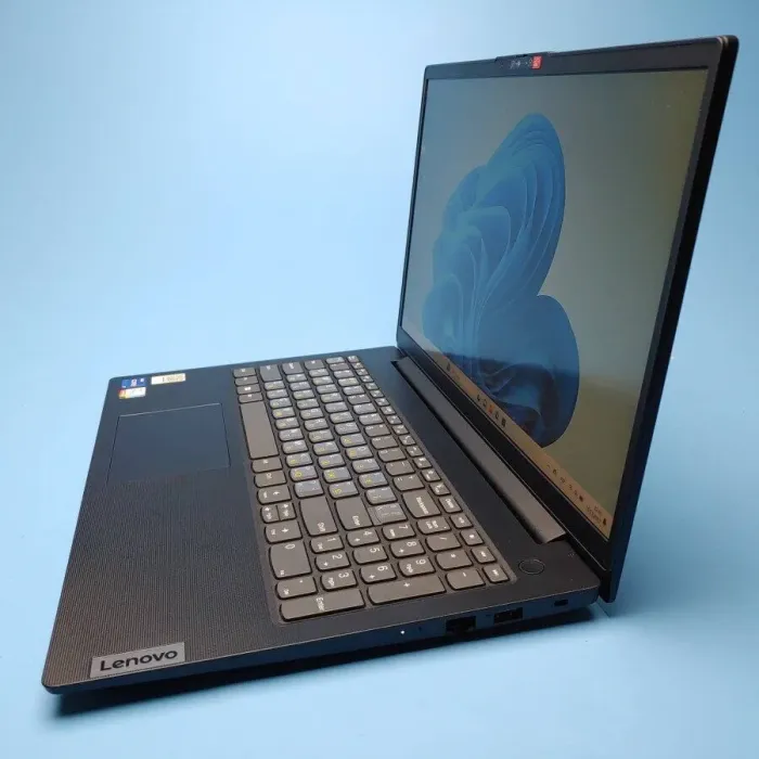 Ультрабук Lenovo V15 G2 ITL / 15.6" (1920x1080) IPS / Intel Core i7-1165G7 (4 (8) ядра по 2.8 - 4.7 GHz) / 16 GB DDR4 / 256 GB SSD / Intel Iris Xe Graphics / WebCam / Win 11 Pro б/в - зображення 5