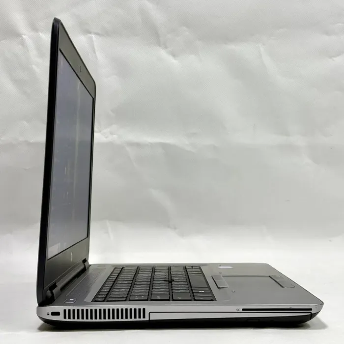 Ноутбук Б-клас HP ProBook 640 G3 / 14" (1366x768) TN / Intel Core i5-6300U (2 (4) ядра по 2.4 - 3.0 GHz) / 8 GB DDR4 / 250 GB SSD / Intel HD Graphics 520 / Windows 10 Pro б/в - зображення 5