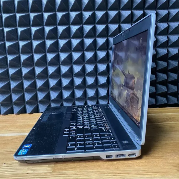 Ноутбук Dell Latitude E6530 / 15.6" (1920x1080) TN / Intel Core i5-3340M (2 (4) ядра по 2.7 - 3.4 GHz) / 8 GB DDR3 / 128 GB SSD / nVidia NVS 5200M, 1 GB GDDR5, 64-bit / WebCam / DVD-ROM б/в - зображення 4