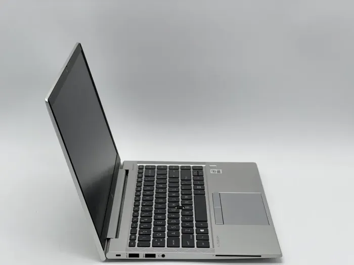 Ультрабук HP EliteBook 840 G7 / 14" (1920x1080) IPS / Intel Core i5-10310U (4 (8) ядра по 1.7 - 4.4 GHz) / 8 GB DDR4 / 240 GB SSD / Intel UHD Graphics / WebCam б/в - зображення 3