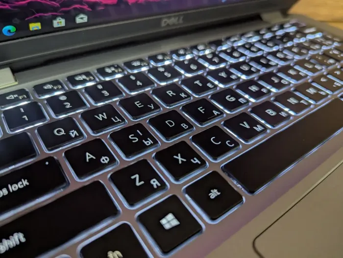 Ультрабук Dell Latitude 5320 / 13.3" (1920x1080) IPS / Intel Core i5-1135G7 (4 (8) ядра по 2.4 - 4.2 GHz) / 16 GB DDR4 / 512 GB SSD / Intel Iris Xe Graphics / WebCam / TouchID / Windows 10б/в - зображення 6