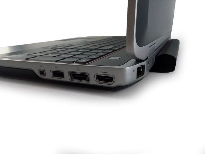 Ноутбук Dell Latitude E6520 / 15.6" (1600x900) TN / Intel Core i7-2620M (2 (4) ядра по 2.7 - 3.4 GHz) / 8 GB DDR3 / 240 GB SSD / Intel HD Graphics 3000 / DVD-ROM б/в - зображення 3