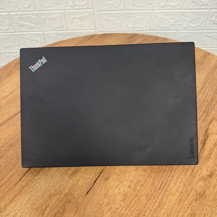 Мобільна робоча станція Б-клас Lenovo ThinkPad P52s / 15.6" (1920x1080) IPS / Intel Core i5-8350U (4 (8) ядра по 1.7 - 3.6 GHz) / 16 GB DDR4 / 512 GB SSD / nVidia Quadro P500, 2 GB GDDR5, 64-bit / WebCam б/в - зображення 3