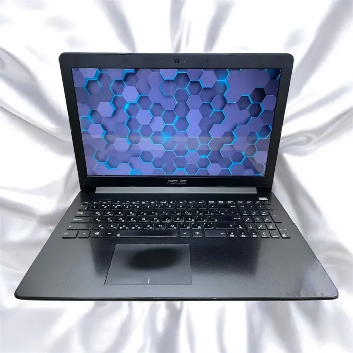 Ноутбук Asus X502C / 15.6" (1366x768) TN / Intel Core i3-3217U (2 (4) ядра по 1.8 GHz) / 4 GB DDR3 / 120 GB SSD / Intel HD Graphics 4000 / WebCam б/в - зображення 2