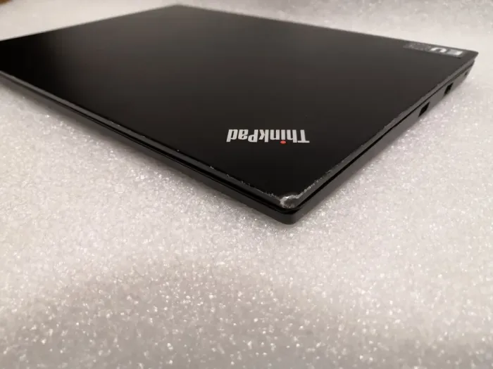Ультрабук Б-клас Lenovo ThinkPad E14 G1 / 14'' IPS / Core i3-10110U (2(4) ядра по 2.1-4.2GHz) / 8GB DDR4 / 256GB SSD / UHD Graphics / WebCam / HDMI б/в - зображення 9