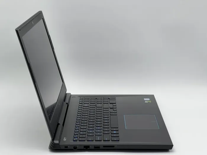 Ігровий ноутбук Dell G7 7588 / 15.6" (1920x1080) IPS / Intel Core i7-8750H (6 (12) ядер по 2.2 - 4.1 GHz) / 16 GB DDR4 / 480 GB SSD / nVidia GeForce GTX 1060 Max-Q, 6 GB GDDR5, 192-bit / WebCam б/в - зображення 3
