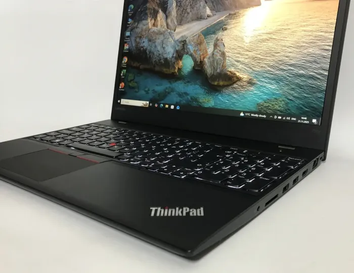 Мобільна робоча станція Lenovo ThinkPad P51s / 15,6" (1920x1080) IPS / Intel Core i7-7500U (2 (4) ядра по 2,7 - 3,5 ГГц) / 16 ГБ DDR4 / 512 ГБ SSD NVMe / nVidia Quadro M520, 2 ГБ GDDR5, 64-біт / WebCam / Win 10 Pro / 2 АКБ б/в - зображення 9