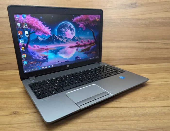 Ноутбук HP ProBook 450 G1 / 15.6" (1366x768) TN / Intel Core i7-4702MQ (4 (8) ядра по 2.2 - 3.2 GHz) / 8 GB DDR3 / 240 GB SSD / Intel HD Graphics 4600 / WebCam / Fingerprint / Windows 10 б/в - зображення 4