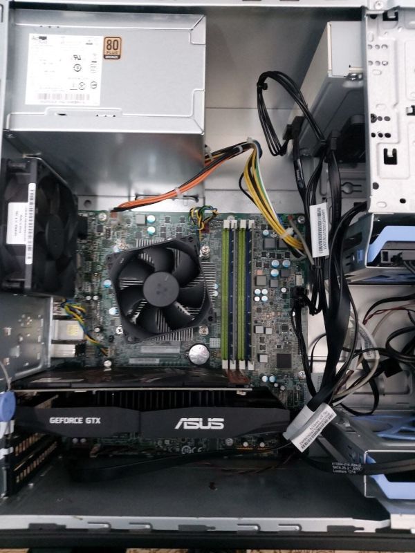 Комп'ютер Lenovo ThinkCentre M800 Tower / Intel Core i5-6600K (4 ядра по 3,5 - 3,9 ГГц) / 16 ГБ DDR4 / 512 ГБ SSD + 500 ГБ HDD / nVidia GeForce GTX 1050 Ti, 4 ГБ GDDR5, 128-біт / DVD-ROM б/в - изображение 3