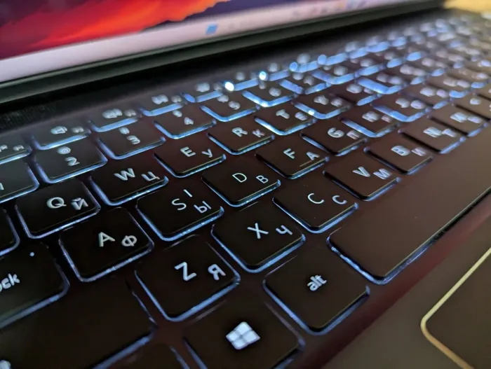 Ігровий ноутбук Б-клас Dell Vostro 15 7510 / 15.6" (1920x1080) IPS / Intel Core i7-11800H (8 (16) ядер по 2.3 - 4.6 GHz) / 16 GB DDR4 / 256 GB SSD + 256 GB HDD / nVidia GeForce RTX 3050, 4 GB GDDR6, 128-bit / WebCam / Fingerprint / Windows 11 б/в - зображення 6