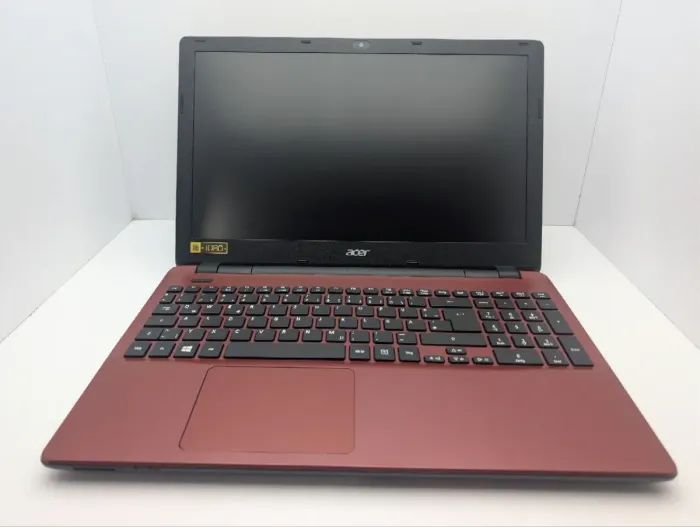 Ноутбук Acer Aspire E5-571 / 15.6" (1920x1080) TN / Intel Core i5-4258U (2 (4) ядра по 2.4 - 2.9 GHz) / 8 GB DDR3 / 500 GB HDD / Intel Iris Graphics 5100 / WebCam б/в - изображение 3