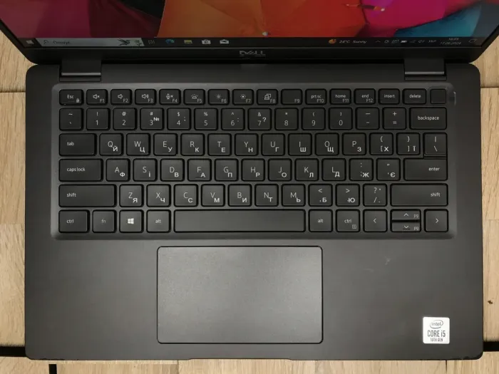 Ультрабук Б-клас Dell Latitude 7410 / 14" (1920x1080) IPS / Intel Core i5-10210U (4 (8) ядра по 1.6 - 4.2 GHz) / 8 GB DDR4 / 256 GB SSD M.2 / Intel UHD Graphics / WebCam / Windows 10 б/в - зображення 4