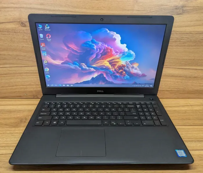 Ноутбук Б-клас Dell Latitude 3590 / 15.6" (1366x768) TN / Intel Core i7-8550U (4 (8) ядра по 1.8 - 4.0 GHz) / 16 GB DDR4 / 480 GB SSD / AMD Radeon 530, 2 GB GDDR5, 64-bit / WebCam / HDMI / Windows 10 б/в - зображення 2