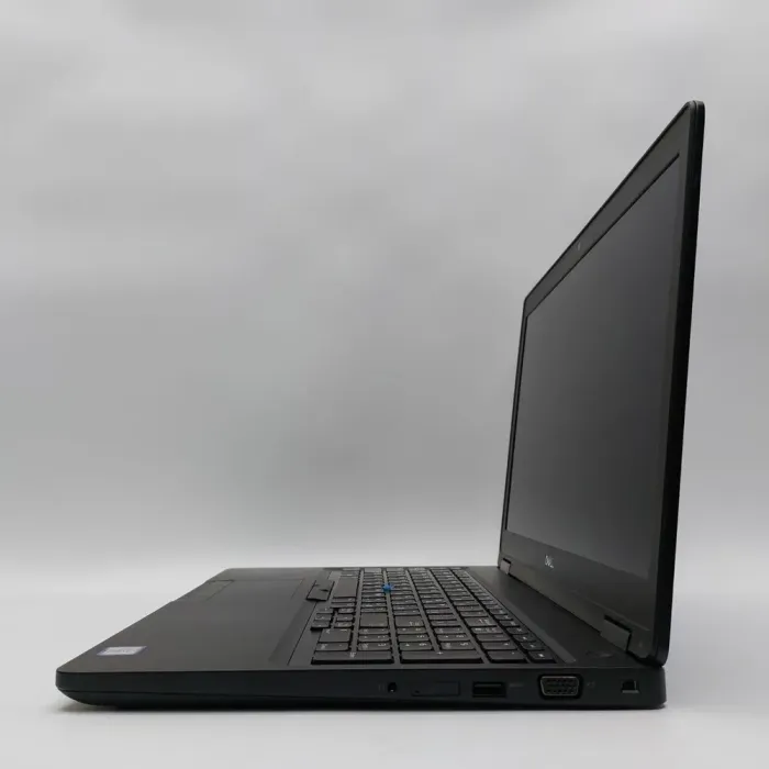 Ноутбук Dell Latitude 5590 / 15.6" (1920x1080) TN / Intel Core i5-8350U (4 (8) ядра по 1.7 - 3.6 GHz) / 16 GB DDR4 / 256 GB SSD / Intel UHD Graphics 620 / WebCam б/в - зображення 5