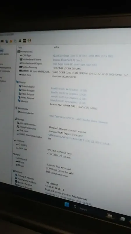 Ультрабук Б-клас Lenovo ThinkPad E15 Gen 2 / 15.6" (1920x1080) IPS / Intel Core i5-1135G7 (4 (8) ядра по 2.4 - 4.2 GHz) / 8 GB DDR4 / 256 GB SSD / Intel Iris Xe Graphics / WebCam б/в - зображення 10