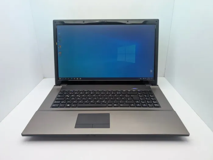 Ноутбук Terra Mobile 1712 / 17.3" (1600x900) TN / Intel Celeron 1037U (2 ядра по 1.8 GHz) / 6 GB DDR3 / 1000 GB HDD / Intel HD Graphics 2500 / WebCam б/в - зображення 2