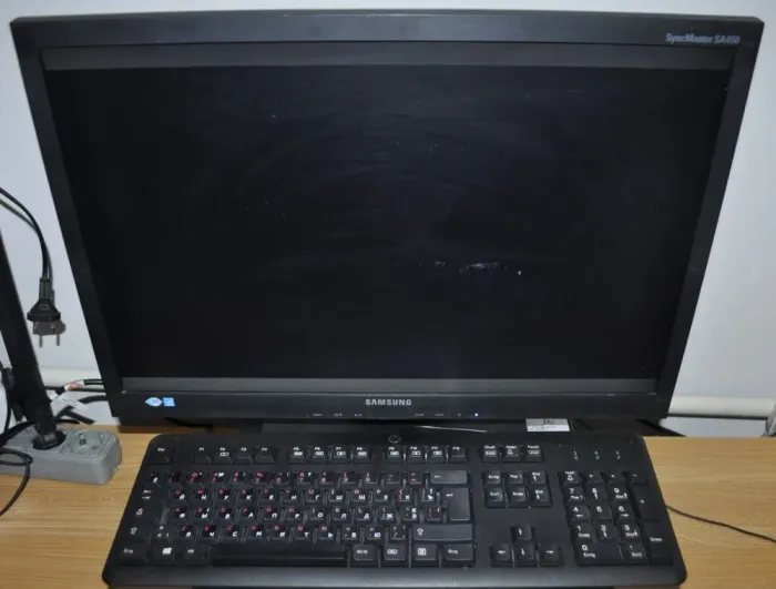 Комплект ПК: Fujitsu Esprimo D756 E85 SFF / Intel Core i5-6500 (4 ядра по 3.2 - 3.6 GHz) / 8 GB DDR4 / 120 GB SSD / Intel HD Graphics 530 / DVD-ROM + Монитор Б-класс Samsung SyncMaster S22A450BW / 22" (1680x1050) TN / VGA, DVI б/в - зображення 2