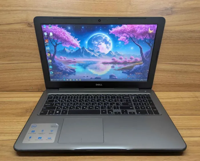 Ноутбук Dell Inspiron 5567 / 15.6" (1920x1080) IPS / Intel Core i7-7500U (2 (4) ядра по 2.7 - 3.5 GHz) / 16 GB DDR4 / 500 GB SSD / AMD Radeon R7 M440, 4 GB DDR3, 64-bit / WebCam / Windows 10 б/в - зображення 2