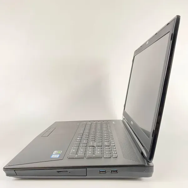 Мобільна робоча станція Б-клас MSI WT72 6QK / 17.3" (1920x1080) IPS / Intel Core i7-6820HK (4 (8) ядра по 2.7 - 3.6 GHz) / 32 GB DDR4 / 128 GB SSD + 1000 GB HDD / nVidia Quadro M5500, 8 GB GDDR5, 256-bit / WebCam / HDMI б/в - зображення 5