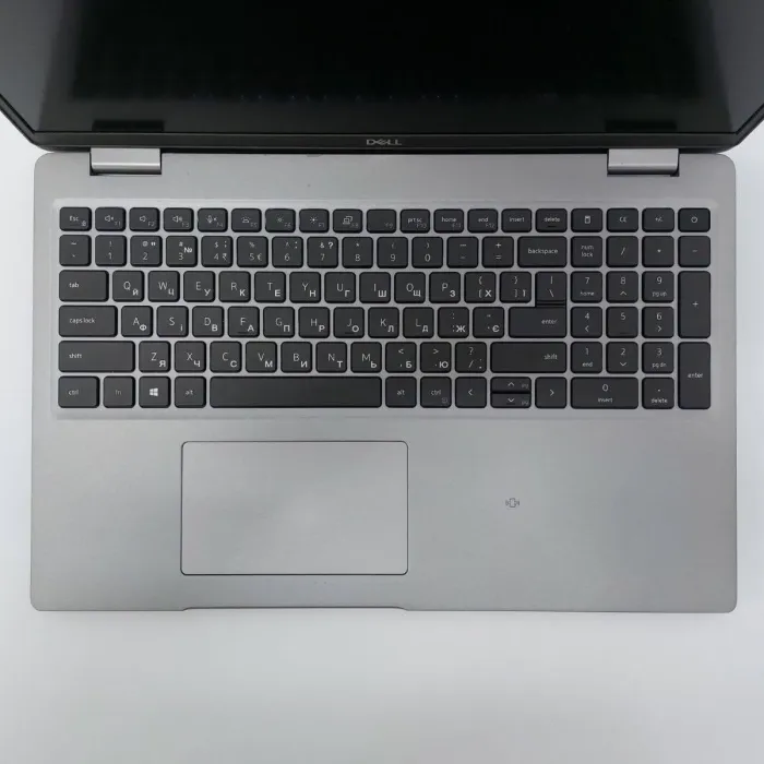 Ультрабук Dell Latitude 5520 / 15.6" (1920x1080) IPS / Intel Core i5-1145G7 (4 (8) ядра по 2.6 - 4.4 GHz) / 16 GB DDR4 / 256 GB SSD / Intel Iris Xe Graphics / WebCam б/в - зображення 4