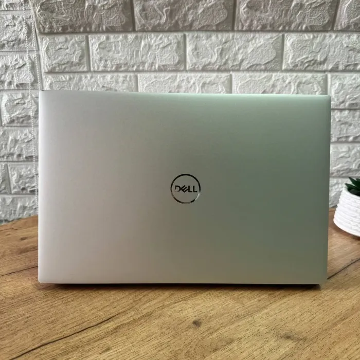 Ігровий ноутбук Б-клас Dell XPS 15 9500 / 15.6" (3840x2400) IPS Touch / Intel Core i7-10750H (6 (12) ядра по 2.6 - 5.0 GHz) / 16 GB DDR4 / 512 GB SSD / nVidia GeForce GTX 1650 Ti, 4 GB GDDR6, 128-bit / WebCam б/в - зображення 3