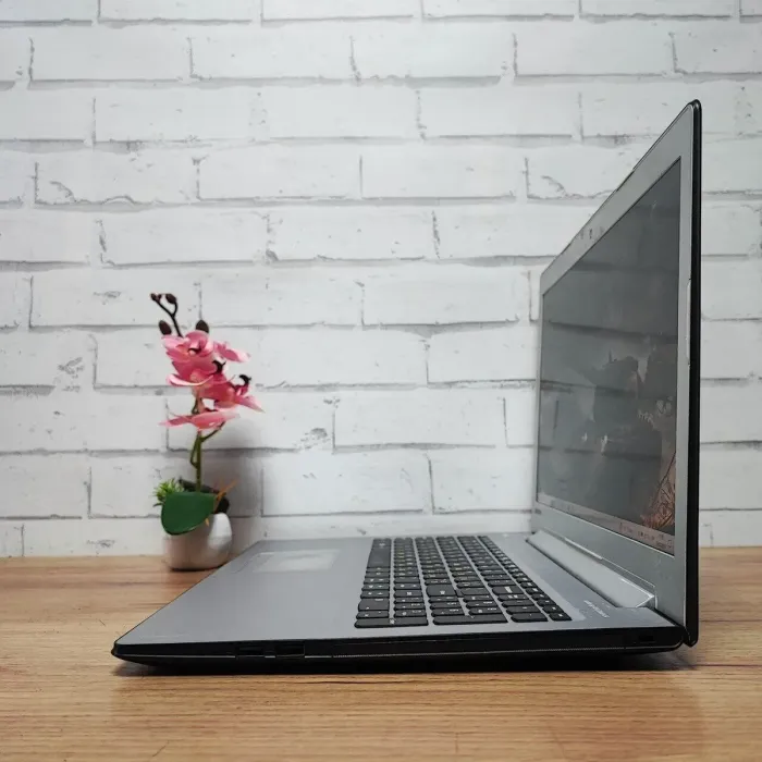 Ноутбук Б-клас Lenovo IdeaPad 510-15ISK / 15.6" (1920x1080) TN / Intel Core i5-6200U (2 (4) ядра по 2.3 - 2.8 GHz) / 12 GB DDR4 / 256 GB SSD / Intel HD Graphics 520 / WebCam / DVD-ROM б/в - зображення 6