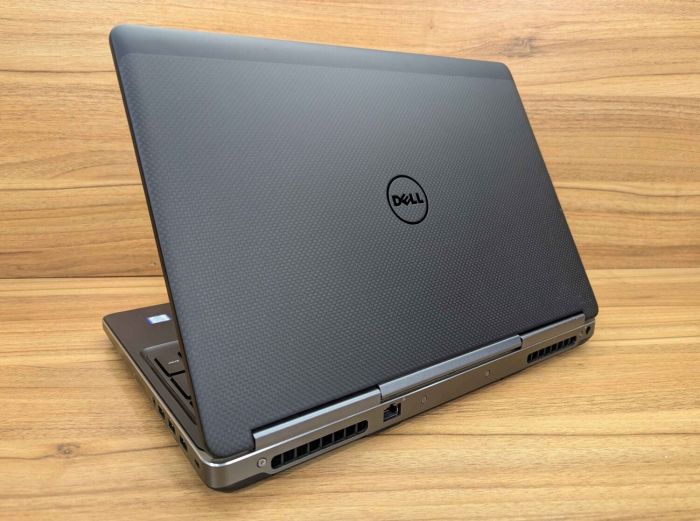Мобільна робоча станція Dell Precision 7520 / 15,6" (1920x1080) IPS / Intel Xeon E3-1545M v5 (4 (8) ядра по 2,9 - 3,8 ГГц) / 16 ГБ DDR4 / 512 ГБ SSD / nVidia Quadro M2200, 4 ГБ GDDR5, 128-біт / WebCam / Windows 10 б/в - зображення 6