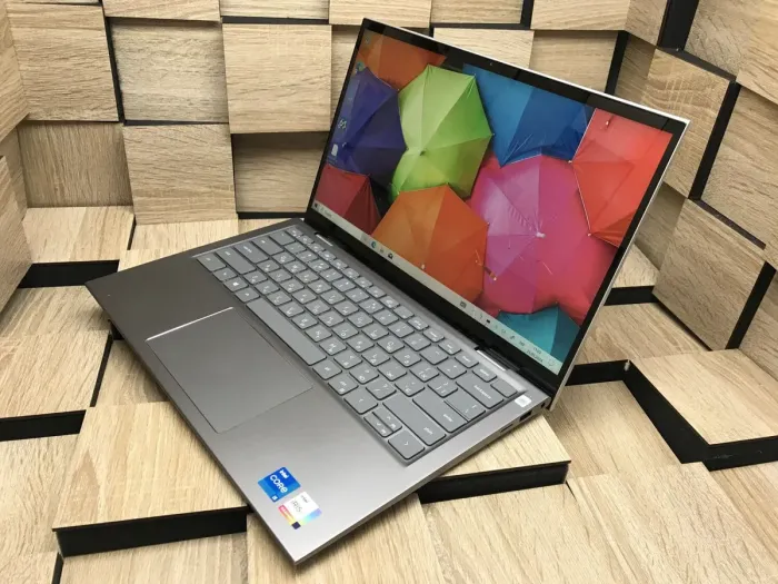 Ноутбук-трансформер Б-клас Dell Inspiron 14 5410 2-in-1 / 14" (1920x1080) IPS / Intel Core i5-1135G7 (4 (8) ядра по 2.4 - 4.2 GHz) / 8 GB DDR4 / 256 GB SSD M.2 / Intel Iris Xe Graphics / WebCam / Fingerprint / USB 3.2 / HDMI / Windows 10 б/в - зображення 2