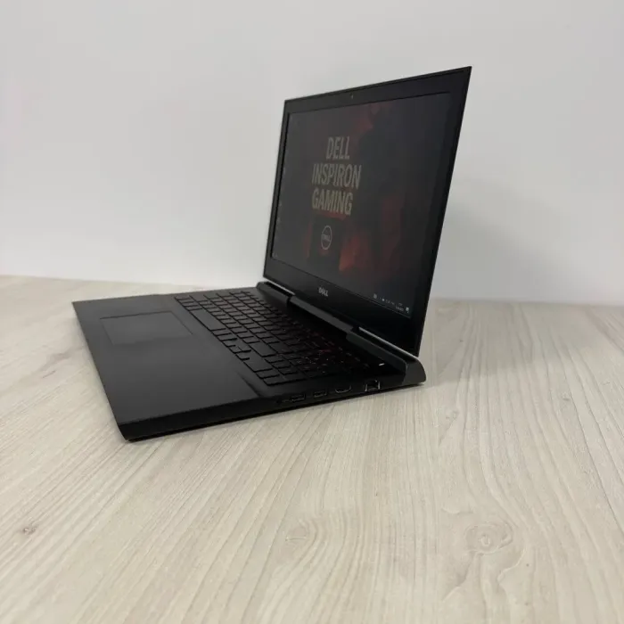 Ігровий ноутбук Б-клас Dell Inspiron 15 Gaming 7567 / 15.6" (1920x1080) IPS / Intel Core i5-7300HQ (4 ядра по 2.5 - 3.5 GHz) / 16 GB DDR4 / 128 GB SSD + 1000 GB HDD / nVidia GeForce GTX 1050, 4 GB GDDR5, 128-bit / WebCam б/в - зображення 5