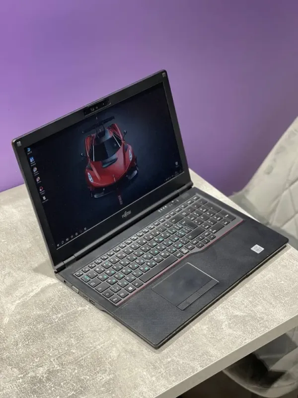 Ноутбук Fujitsu LifeBook E5510 / 15.6" (1920x1080) IPS / Intel Core i3-10110U (2 (4) ядра по 2.1 - 4.1 GHz) / 16 GB DDR4 / 256 GB SSD / Intel UHD Graphics / WebCam б/в - зображення 5