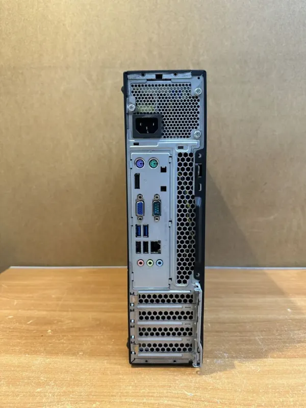 Комп'ютер Lenovo ThinkCentre M700 SFF / Intel Core i5-6500 (4 ядра по 3.2 - 3.6 GHz) / 8 GB DDR4 / no HDD / Intel HD Graphics 530 / 210W / DVD-RW / DisplayPort б/в - зображення 4