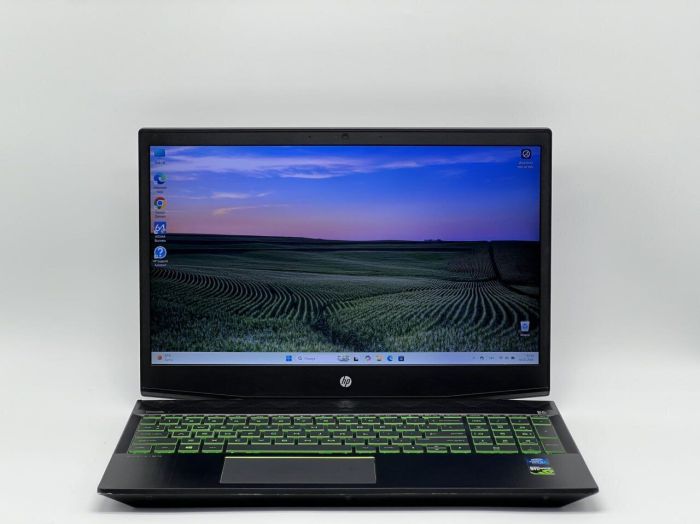 Ігровий ноутбук Б-клас HP Pavilion Gaming 15-cx0058wm / 15.6" (1920x1080) IPS / Intel Core i5-8300H (4 (8) ядра по 2.3 - 4.0 GHz) / 16 GB DDR4 / 480 GB SSD / nVidia GeForce GTX 1050, 4 GB GDDR5, 128-bit / WebCam / HDMI б/в - зображення 2