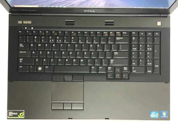 Мобільна робоча станція Dell Precision M6600 / 17,3" (1920x1080) TN / Intel Core i7-2620M (2 (4) ядра по 2,7 - 3,4 ГГц) / 8 ГБ DDR3 / 256 ГБ SSD / nVidia Quadro 3000M, 2 ГБ GDDR5, 256-біт / DVD-ROM б/в - зображення 8