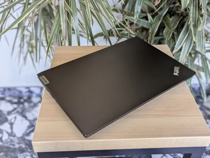 Ультрабук Б-клас Lenovo ThinkPad E14 Gen 2 / 14" (1920x1080) IPS / Intel Core i3-1115G4 (2 (4) ядра по 1.7 - 4.1 GHz) / 16 GB DDR4 / 256 GB SSD M.2 / Intel UHD Graphics / WebCam б/в - зображення 8