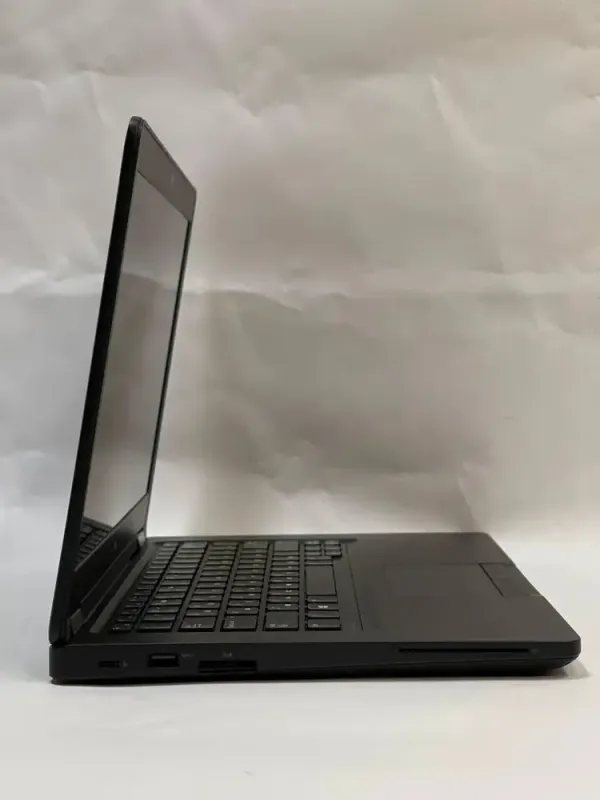 Ультрабук Dell Latitude 5480 / 14" (1920x1080) IPS / Intel Core i5-7300U (2 (4) ядра по 2.6 - 3.5 GHz) / 8 GB DDR4 / 128 GB SSD / Intel HD Graphic 620 / WebCam / Windows 10 Pro б/в - зображення 5