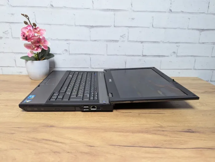 Ноутбук Б-клас Dell Latitude E5410 / 14" (1280x800) TN / Intel Core i5-520M (2 (4) ядра по 2.4 - 2.93 GHz) / 8 GB DDR3 / 128 GB SSD / Intel HD Graphics / DVD-ROM б/в - зображення 5